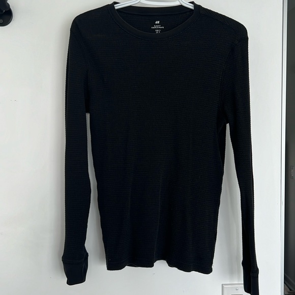 H&M Long Sleeve T-Shirt - Picture 1 of 3